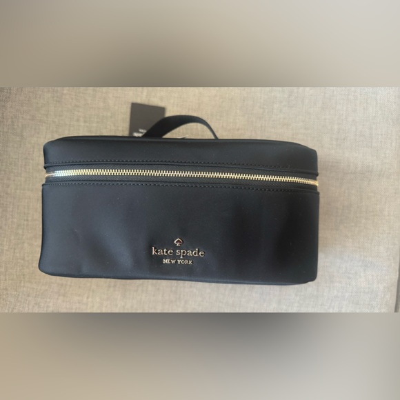 Kate Spade Chelsea Make Up Bag - Picture 5 of 8